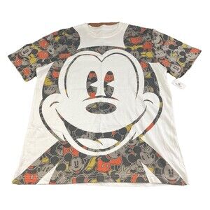 Walt Disney Parks Medium Men TShirt Mickey Mouse  NWT
